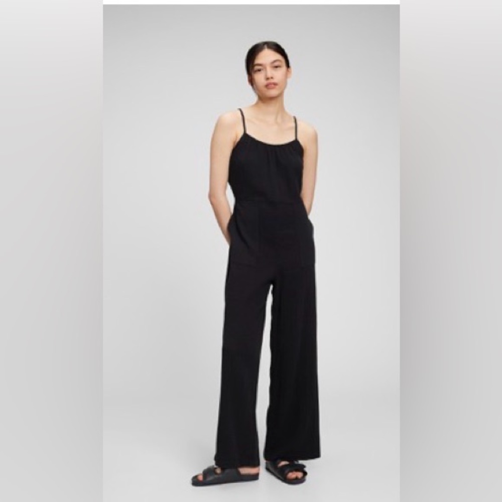 GAP Crinkle Gauze Jumpsuit